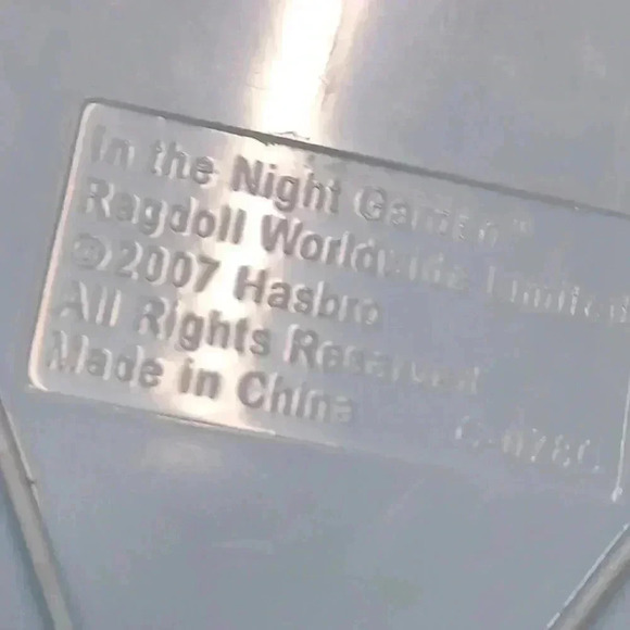 In the Night  Garden 2007 Shape and Spin Gazebo Sorter Toy with 3 block forns - Picture 5 of 9